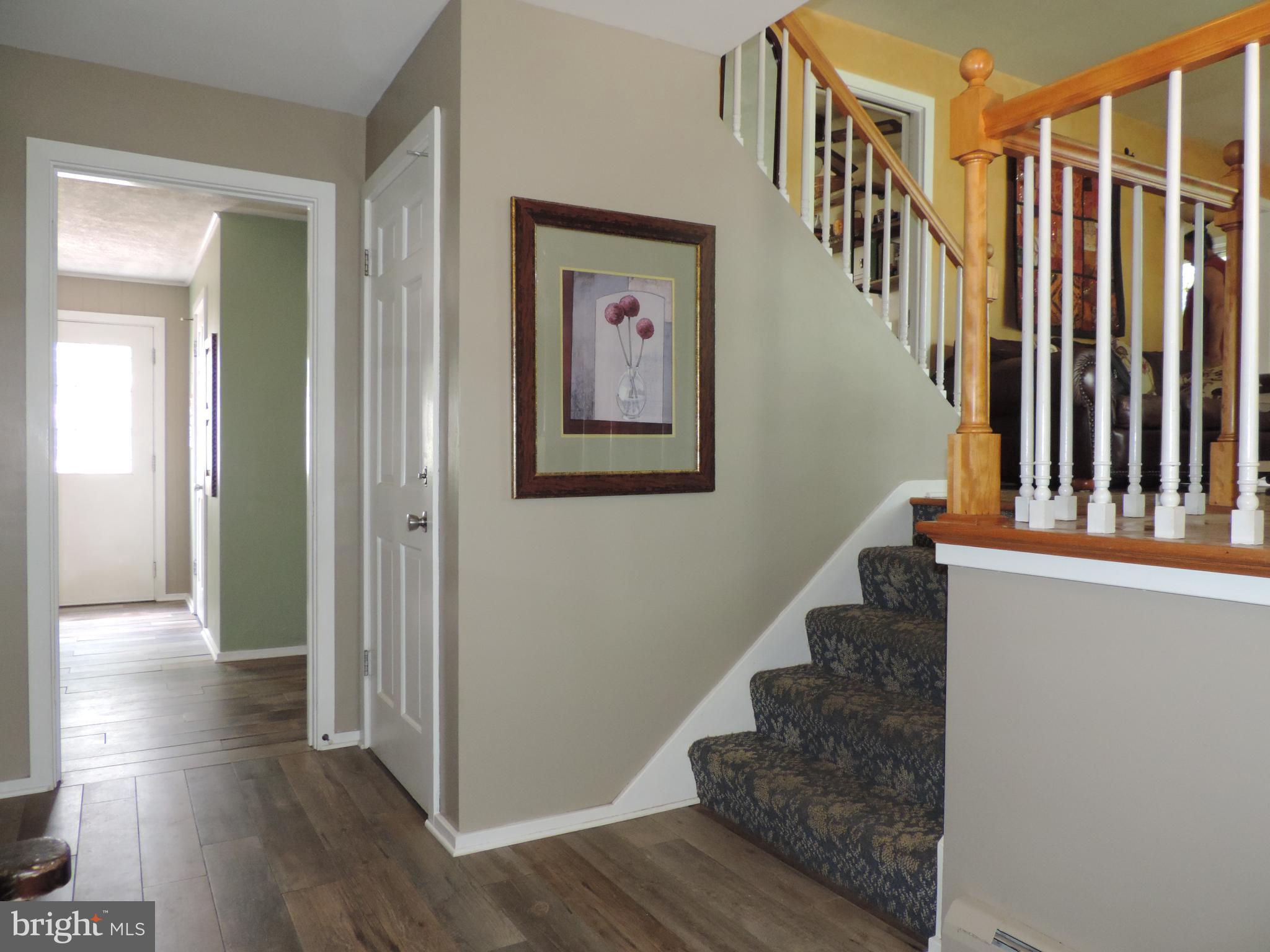 3393 Edenbridge Road York, PA 17402 - Photo 7 of 42 Gallery Image 7