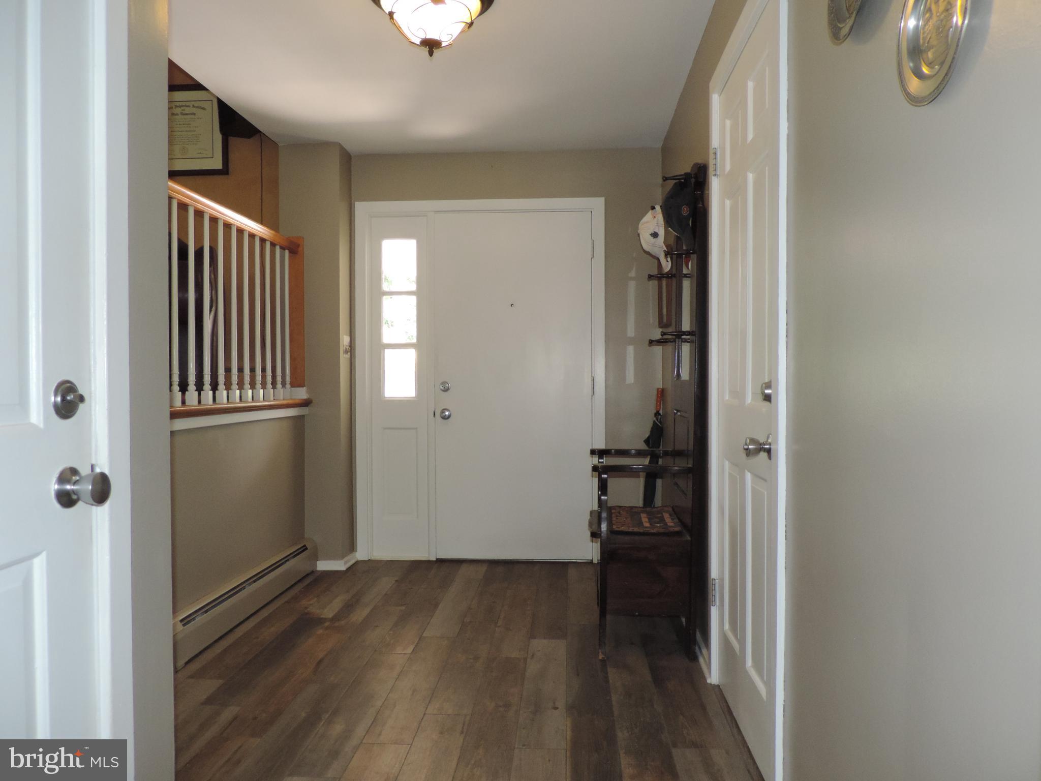3393 Edenbridge Road York, PA 17402 - Photo 8 of 42 Gallery Image 8