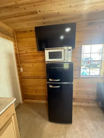 a view of entryway and workspace