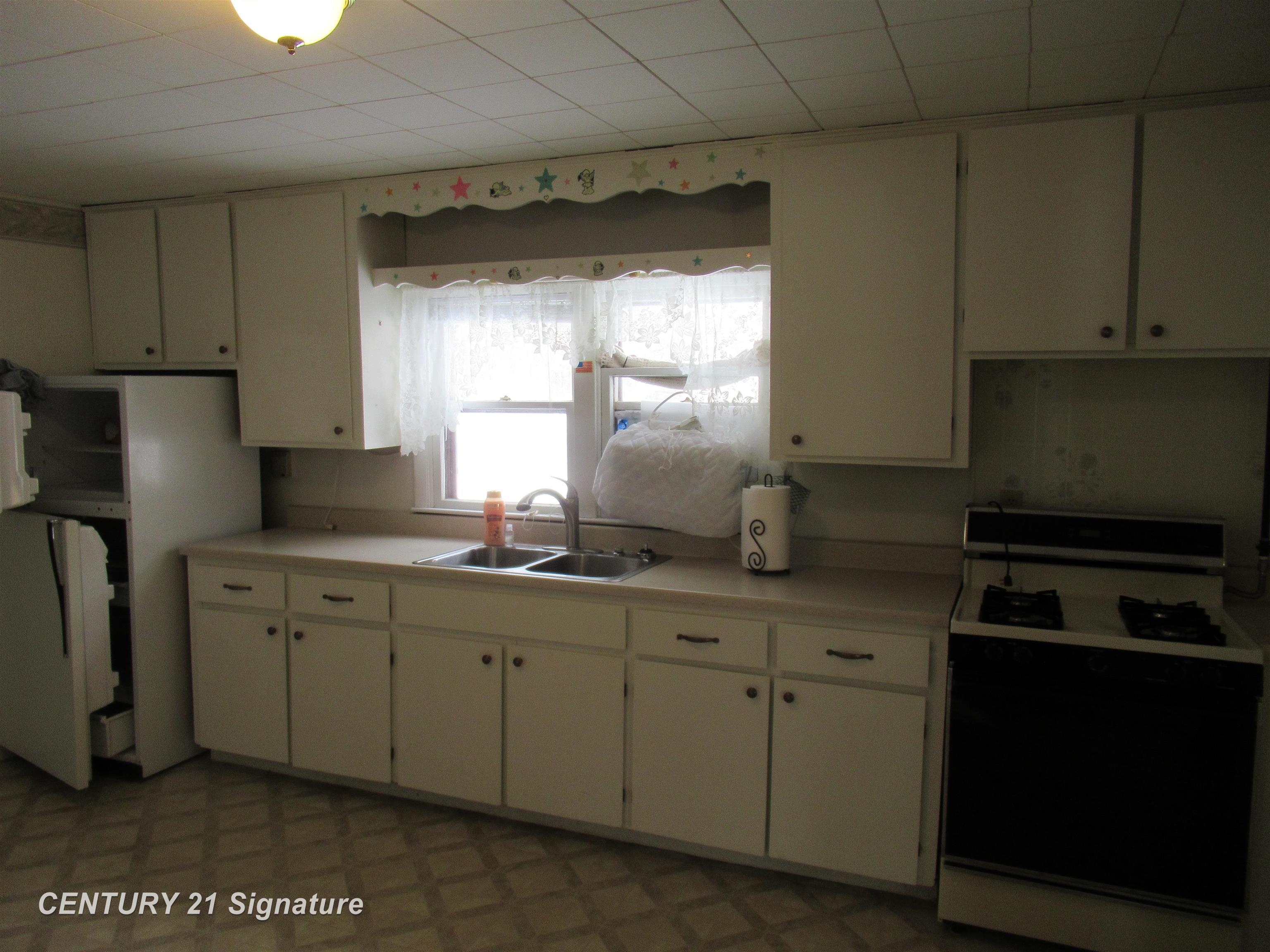 9084 West Frances Road Flushing, MI 48433 - Photo 12 of 23 50165080-919ac665-eca2-4e28-9cab-c62ef9dd1714.JPG