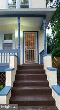$1,550 | 611 60th Place, Fairmount Heights, MD 20743