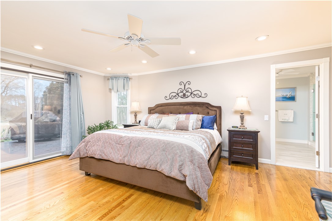 495 Waites Corner Road South Kingstown, RI 02892 - Photo 18 of 39 First floor primary suite.