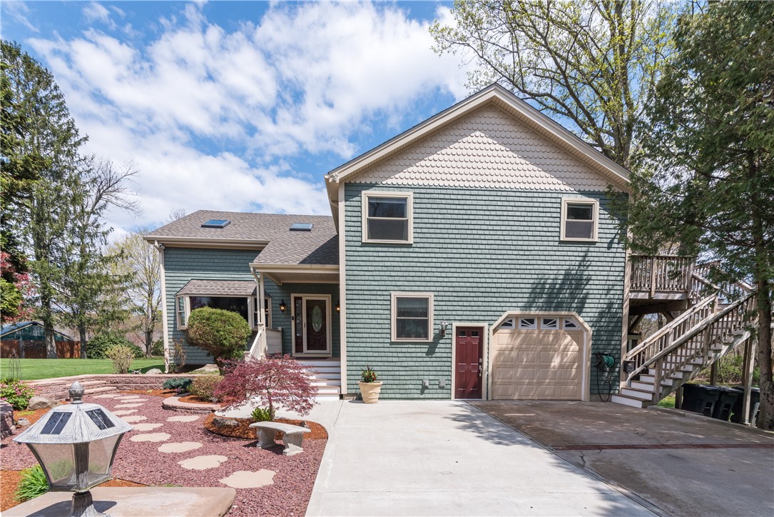 495 Waites Corner Road South Kingstown, RI 02892 - Photo 2 of 39