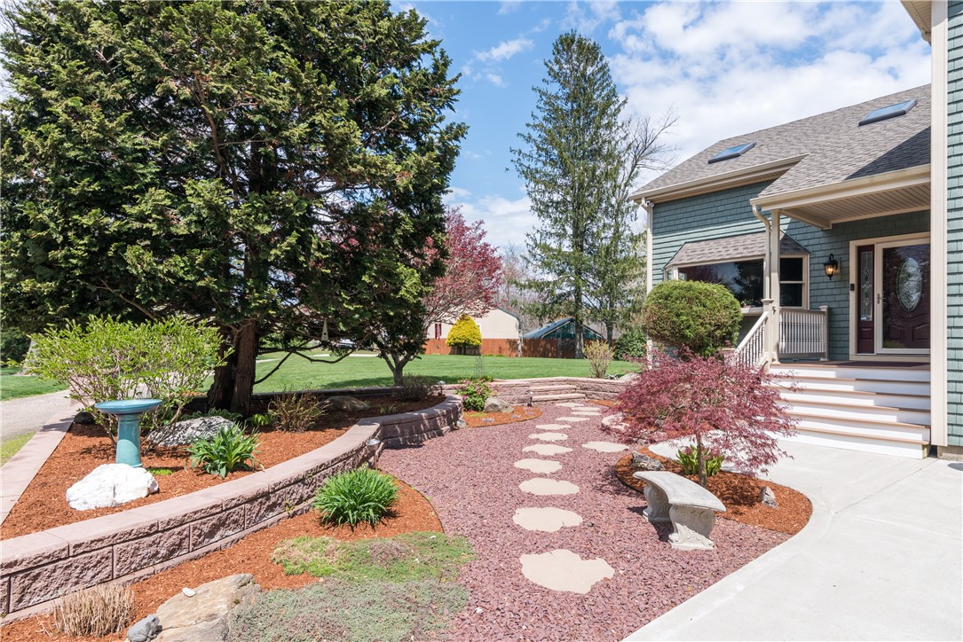 495 Waites Corner Road South Kingstown, RI 02892 - Photo 3 of 39