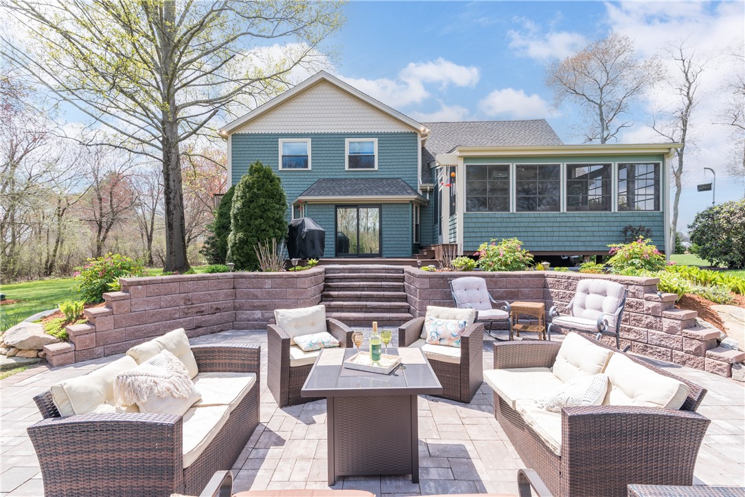 495 Waites Corner Road South Kingstown, RI 02892 - Photo 4 of 39