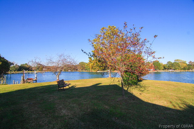 673 Painter Point Road Kilmarnock, VA 22482 - Photo 5 of 22