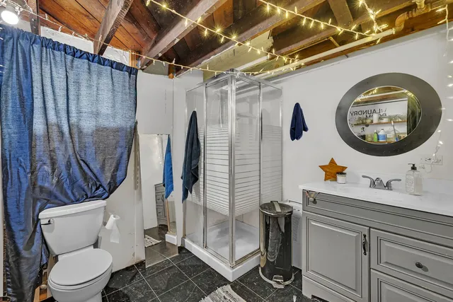 $240,000 | 812 Kelly Avenue, Joliet, IL 60435