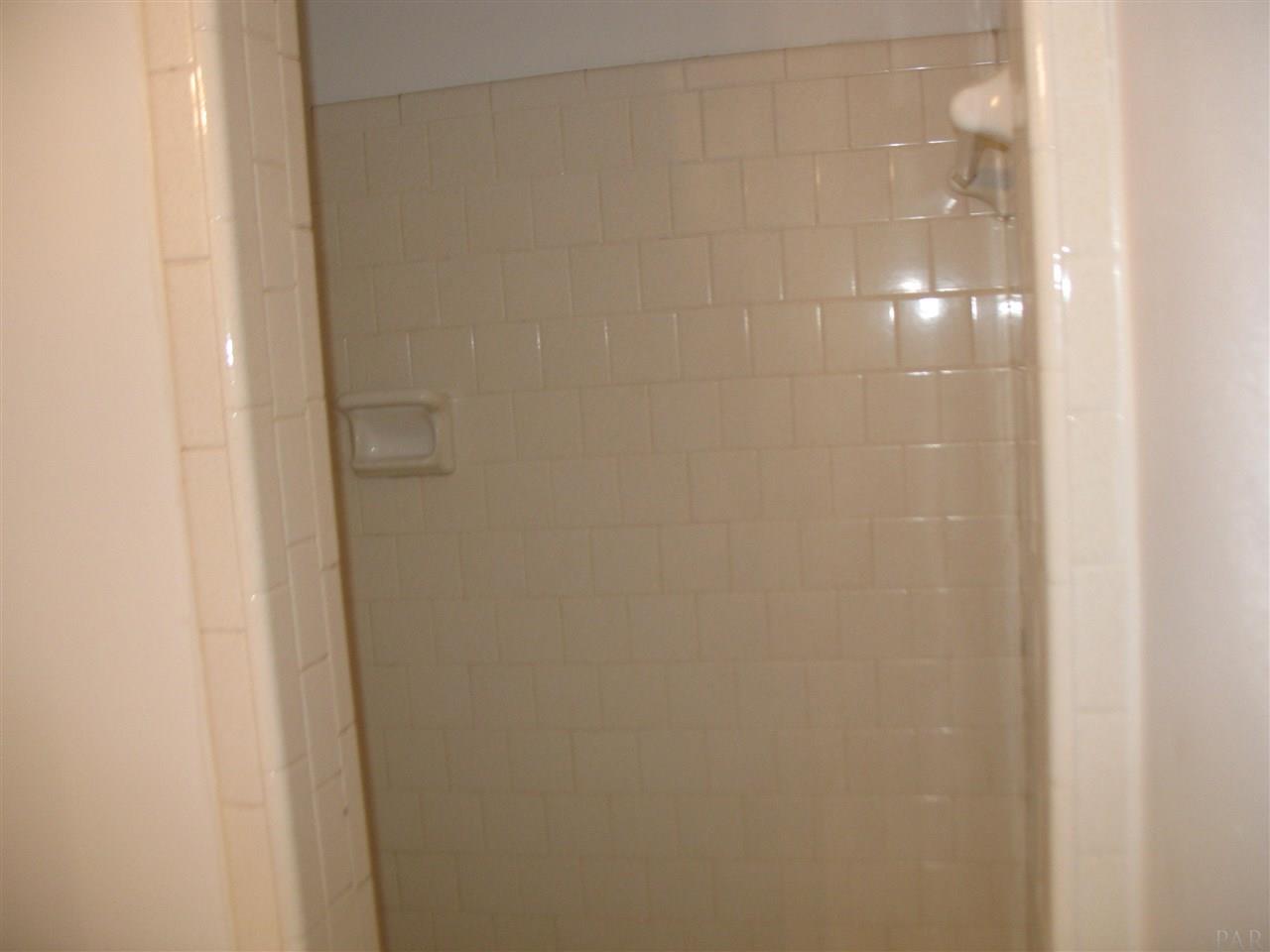 5605 Adelyn Road Pensacola, FL 32504 - Photo 8 of 12 Gallery Image 8