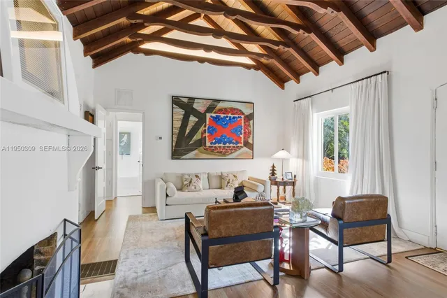 $1,590,000 | 453 Northeast 89th Street, El Portal, FL 33138