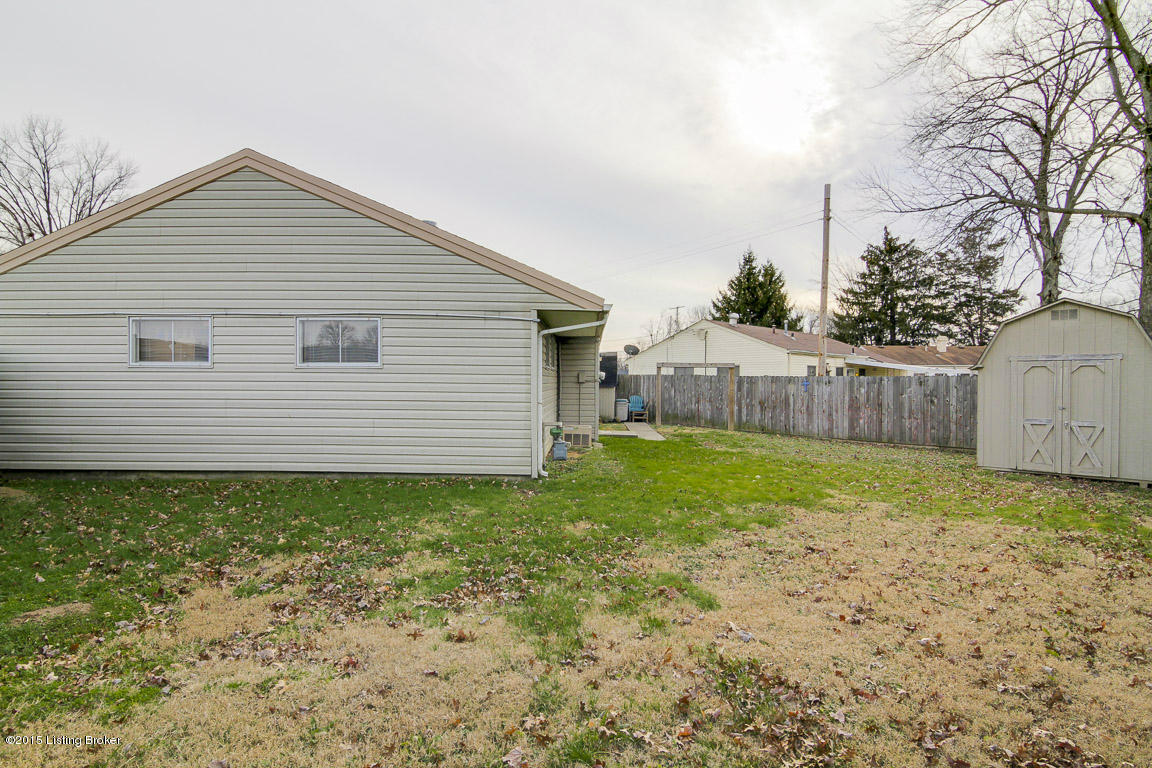 1305 Pigeon Pass Road Louisville, KY 40213 - Photo 12 of 27 12