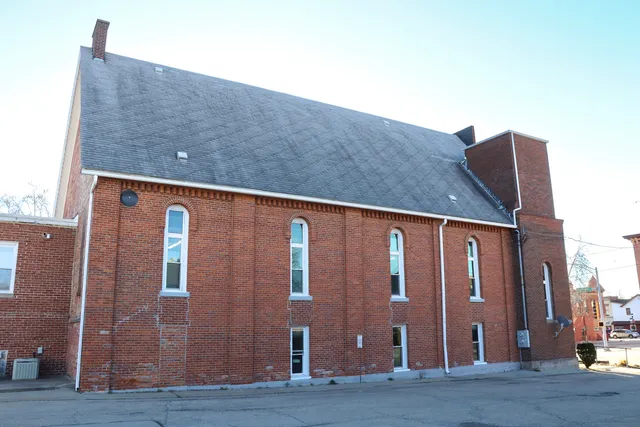 $99,900 | 126 East Lincolnway, Morrison, IL 61270