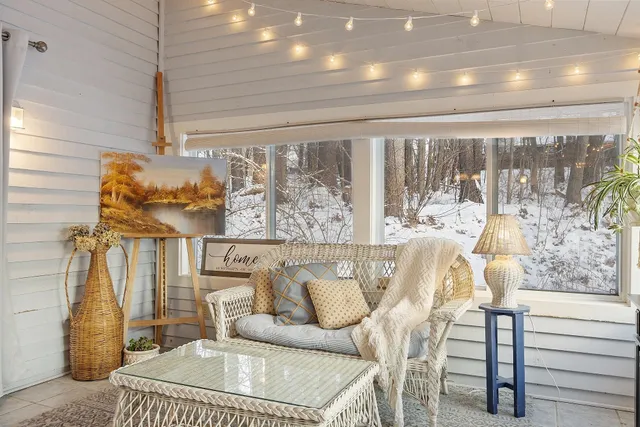 $809,900 | 201 Oak Ridge Road, Plaistow, NH 03865