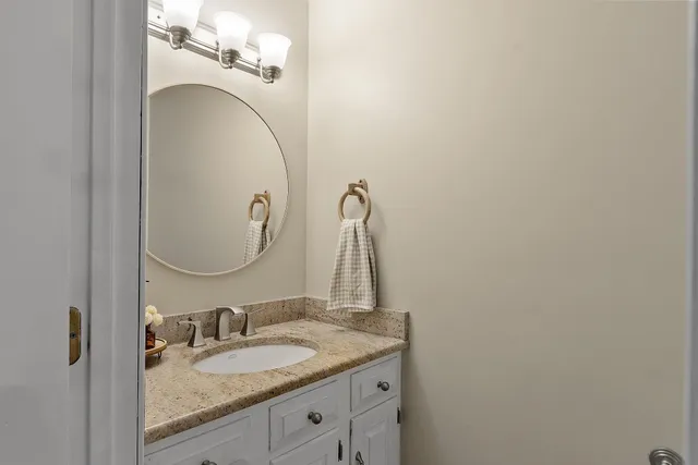 $809,900 | 201 Oak Ridge Road, Plaistow, NH 03865