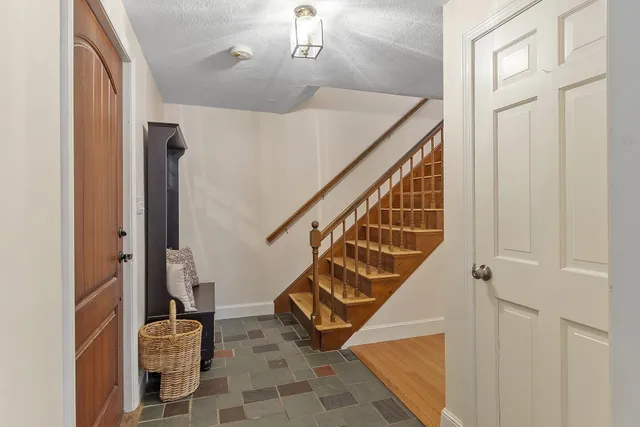 $809,900 | 201 Oak Ridge Road, Plaistow, NH 03865