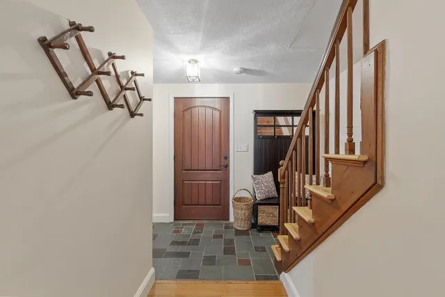 $809,900 | 201 Oak Ridge Road, Plaistow, NH 03865