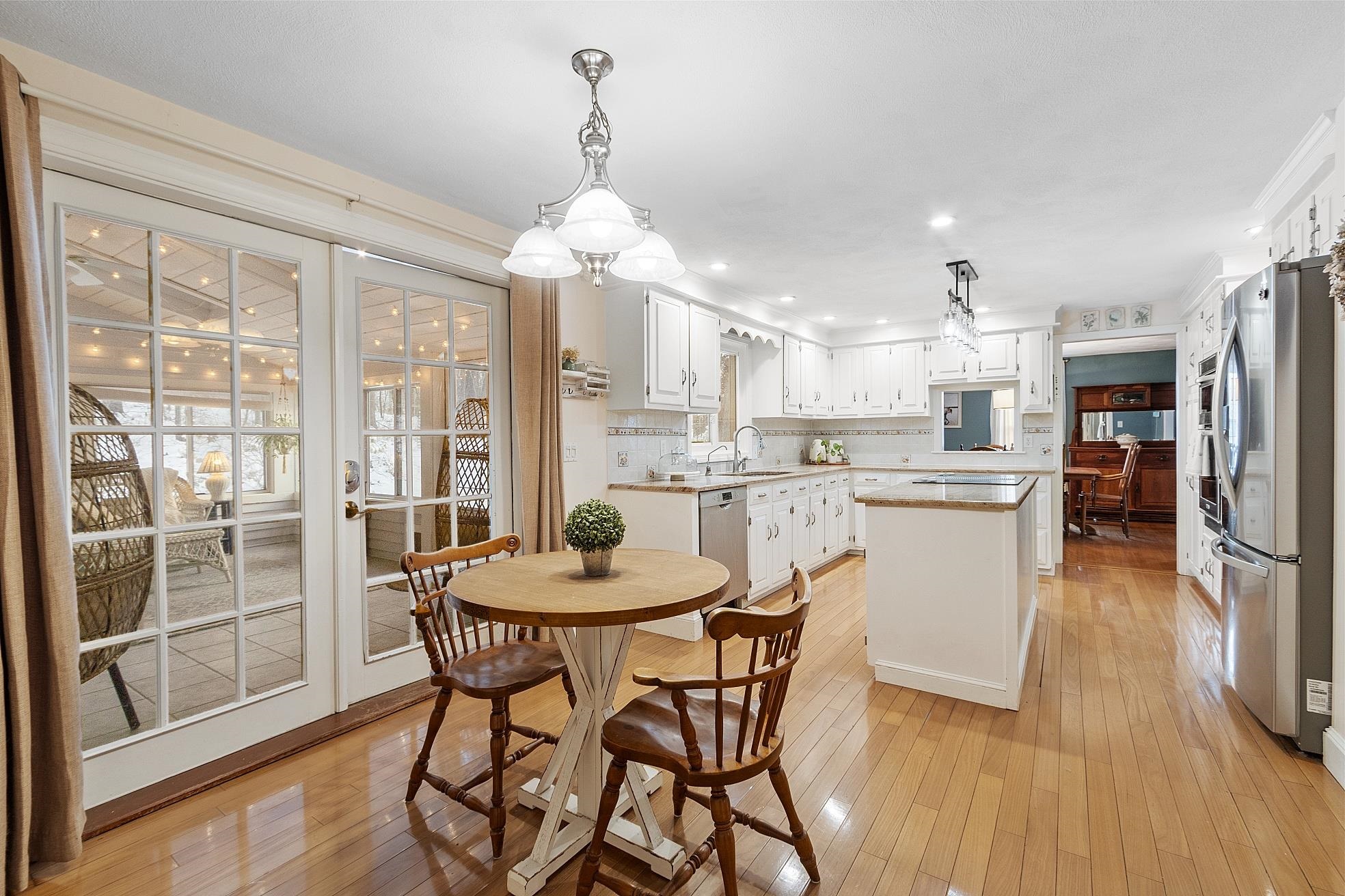 201 Oak Ridge Road Plaistow, NH 03865 - Photo 2 of 57