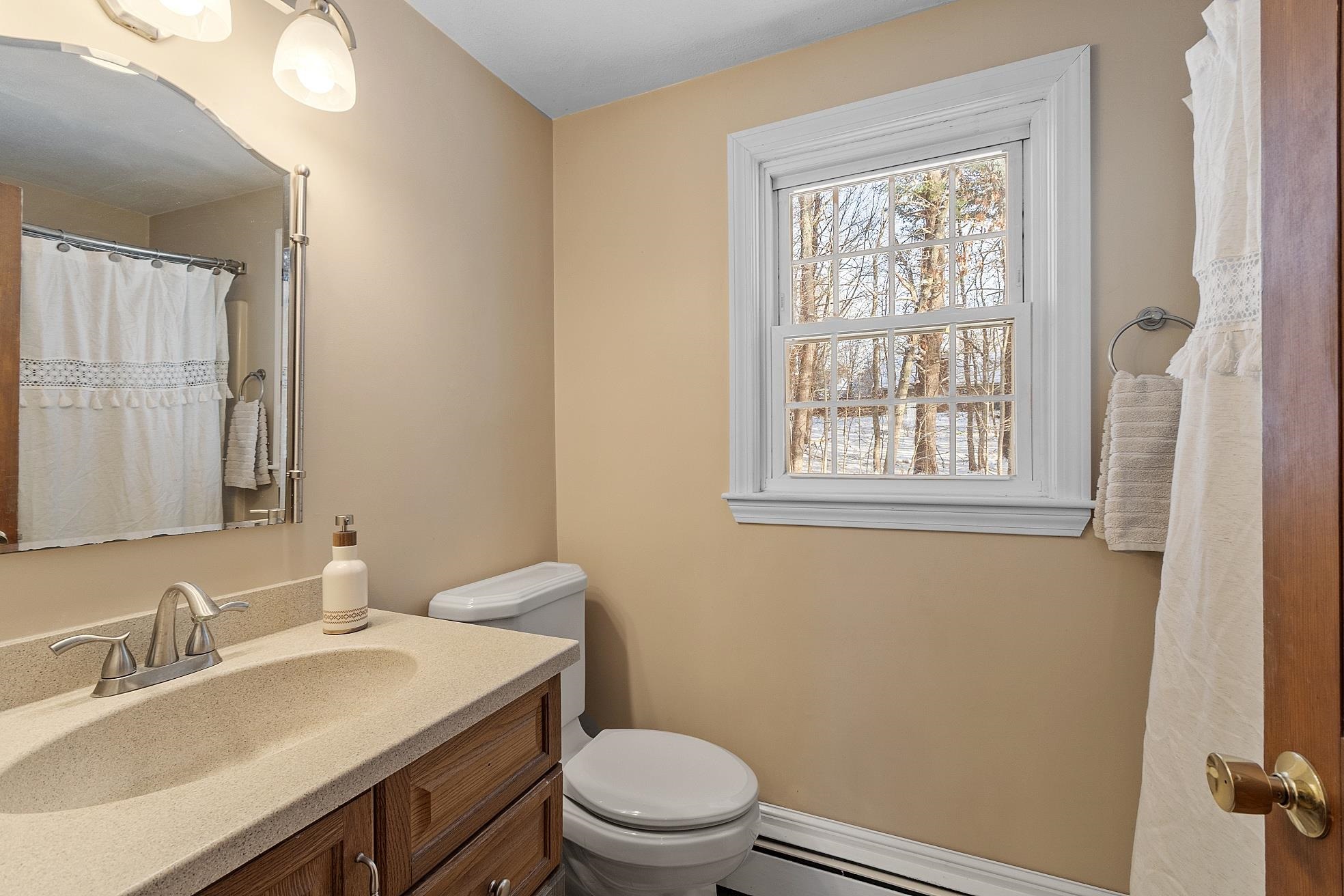 201 Oak Ridge Road Plaistow, NH 03865 - Photo 25 of 57