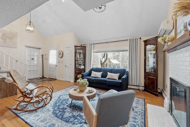 $809,900 | 201 Oak Ridge Road, Plaistow, NH 03865