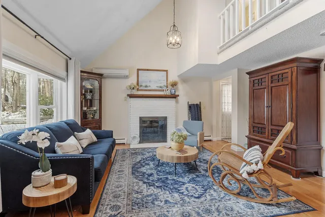 $809,900 | 201 Oak Ridge Road, Plaistow, NH 03865