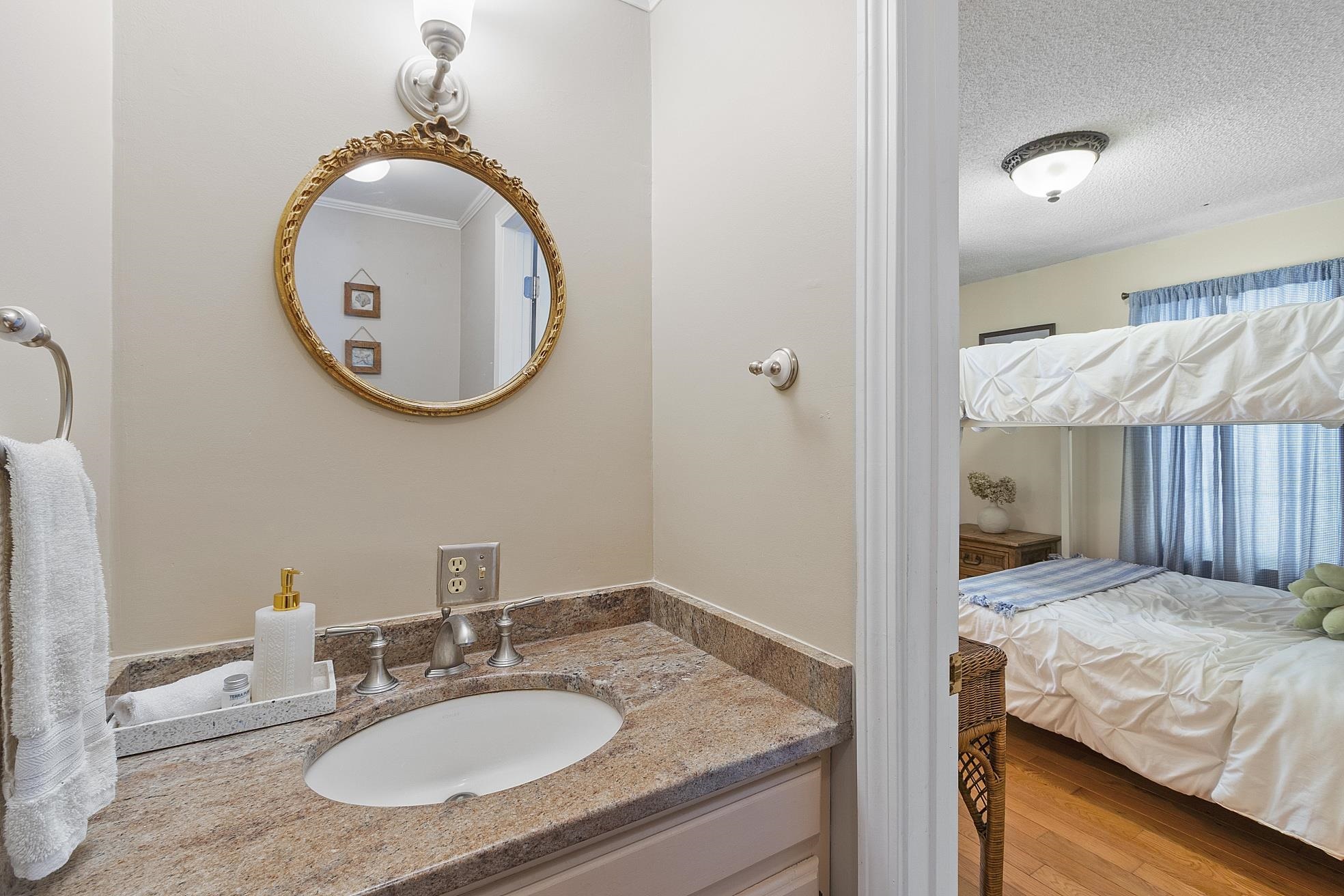 201 Oak Ridge Road Plaistow, NH 03865 - Photo 40 of 57