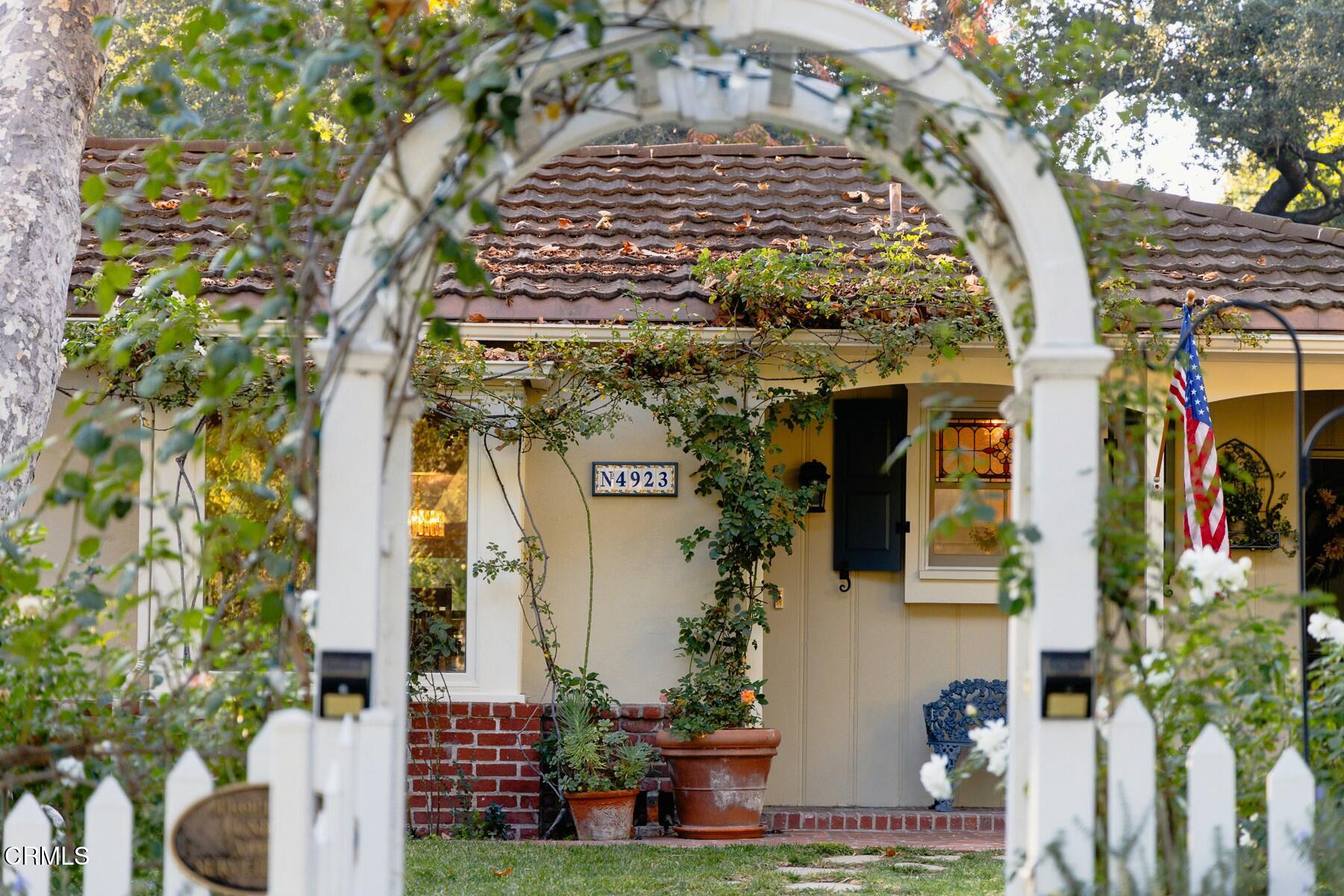 4923 Del Monte Road La Canada Flintridge, CA 91011 - Photo 4 of 62 tempImagehPpFaY