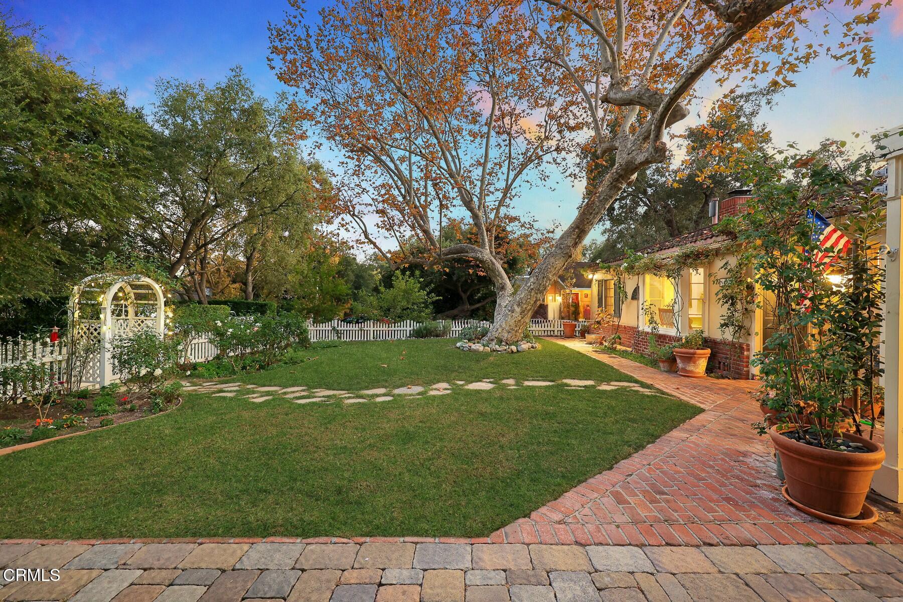 4923 Del Monte Road La Canada Flintridge, CA 91011 - Photo 6 of 62 tempImage988Nzf