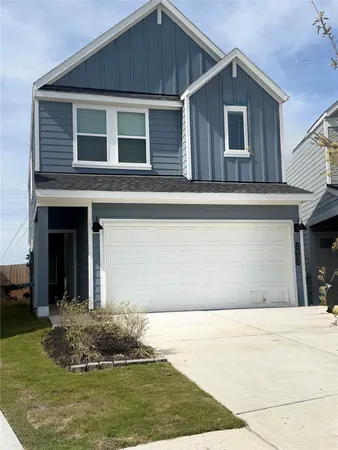 a front view of house with yard