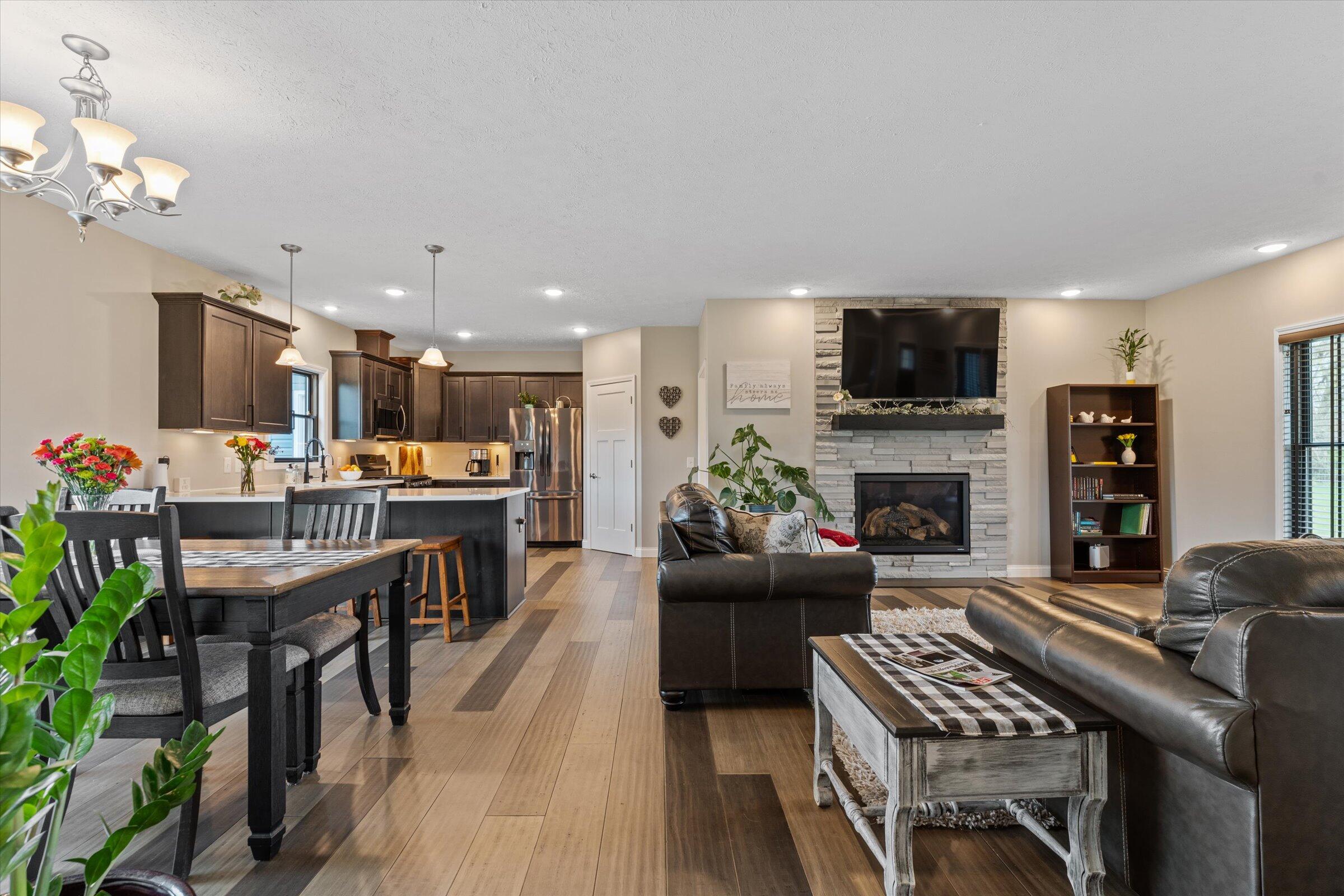 1757 Portage Road Niles, MI 49120 - Photo 3 of 37 07-DSC00346