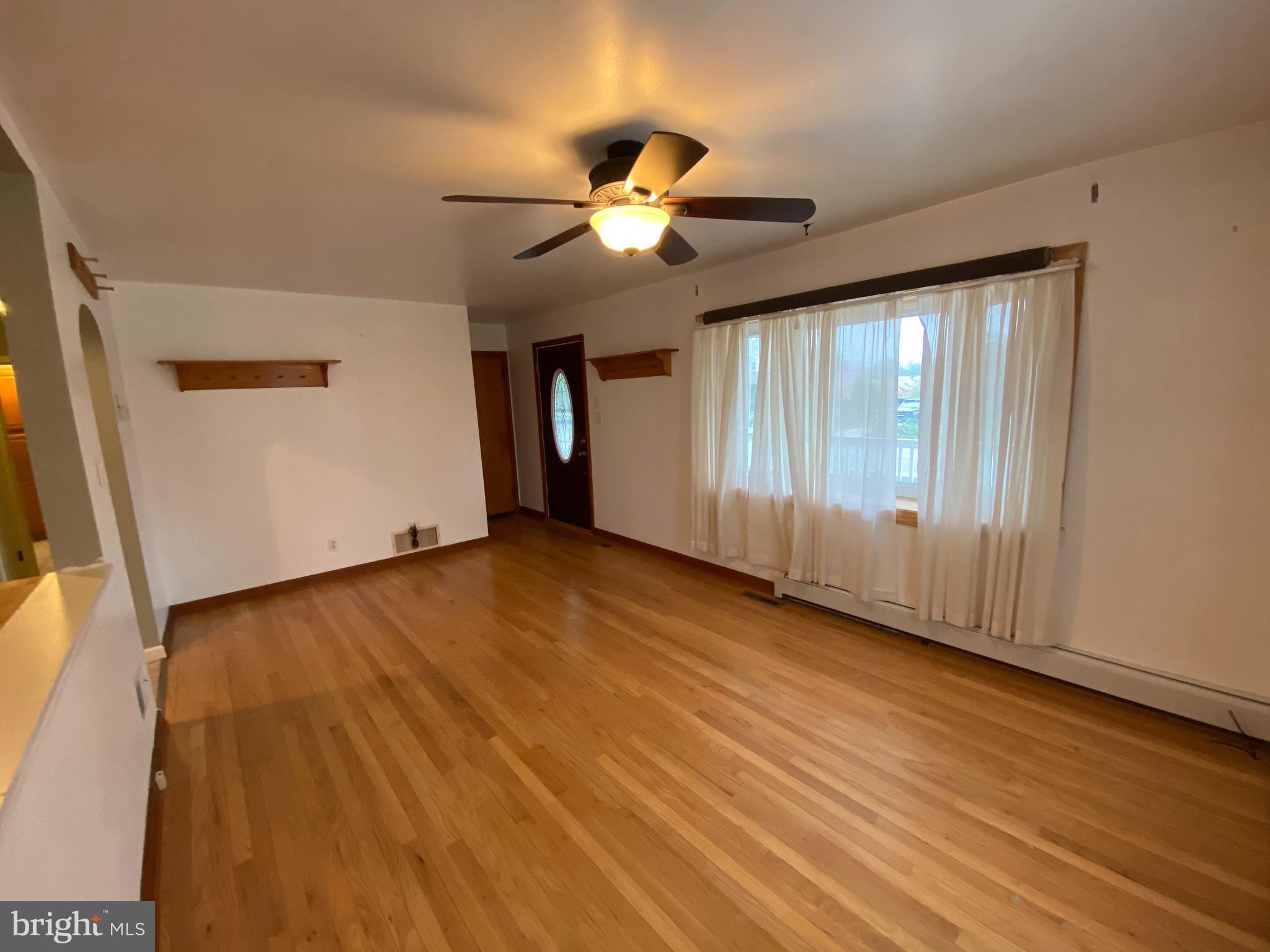 951 Hoffer Road Annville, PA 17003 - Photo 20 of 40 Appealing oak hardwood floor.