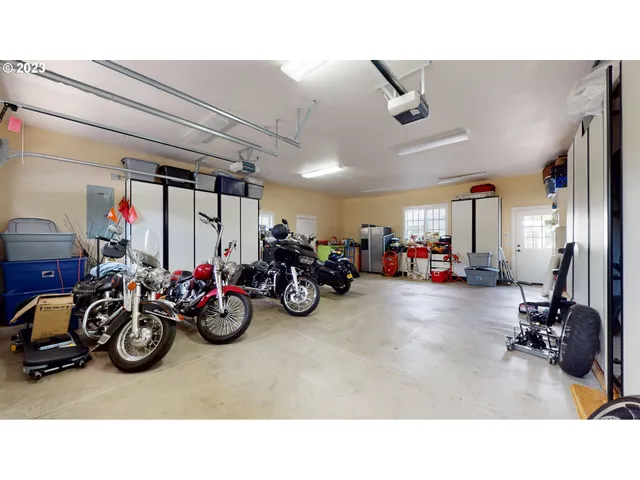 a room with lots of gym equipment