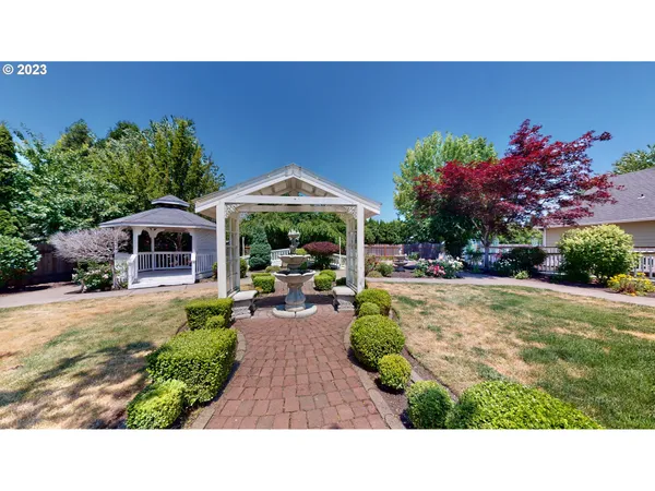 $1,499,000 | 250 68th Street, Springfield, OR 97478