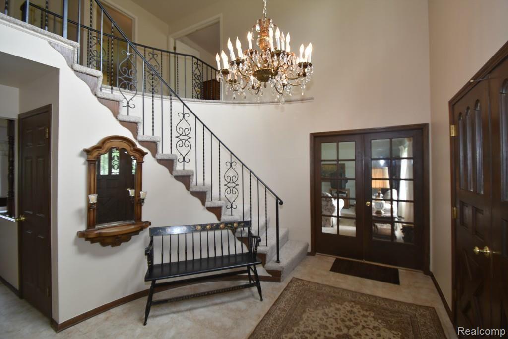 2284 West Avon Road Rochester Hills, MI 48309 - Photo 10 of 53
