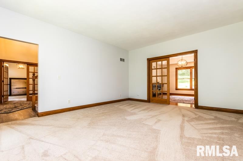 18100 River Road Danvers, IL 61732 - Photo 5 of 50