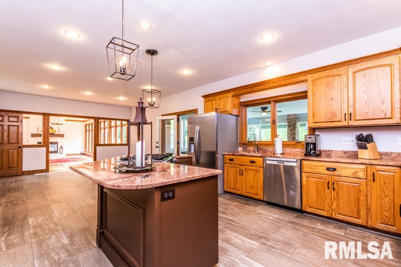 18100 River Road Danvers, IL 61732 - Photo 10 of 50