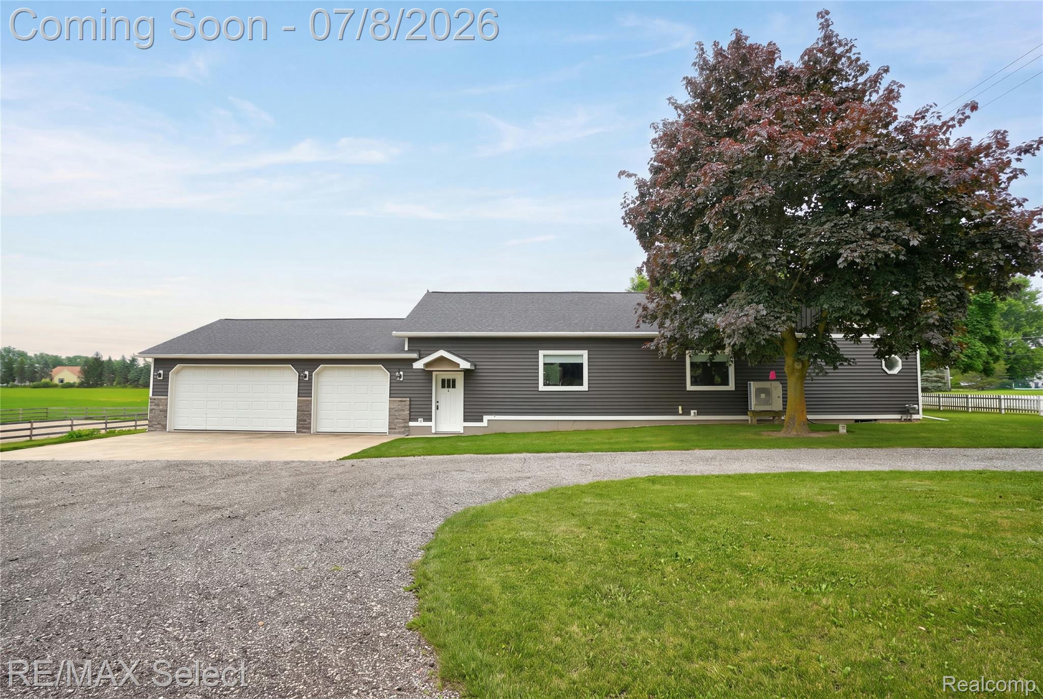 11025 Davison Road Davison, MI 48423 - Photo 7 of 75 11025 Davison Road 015.JPG