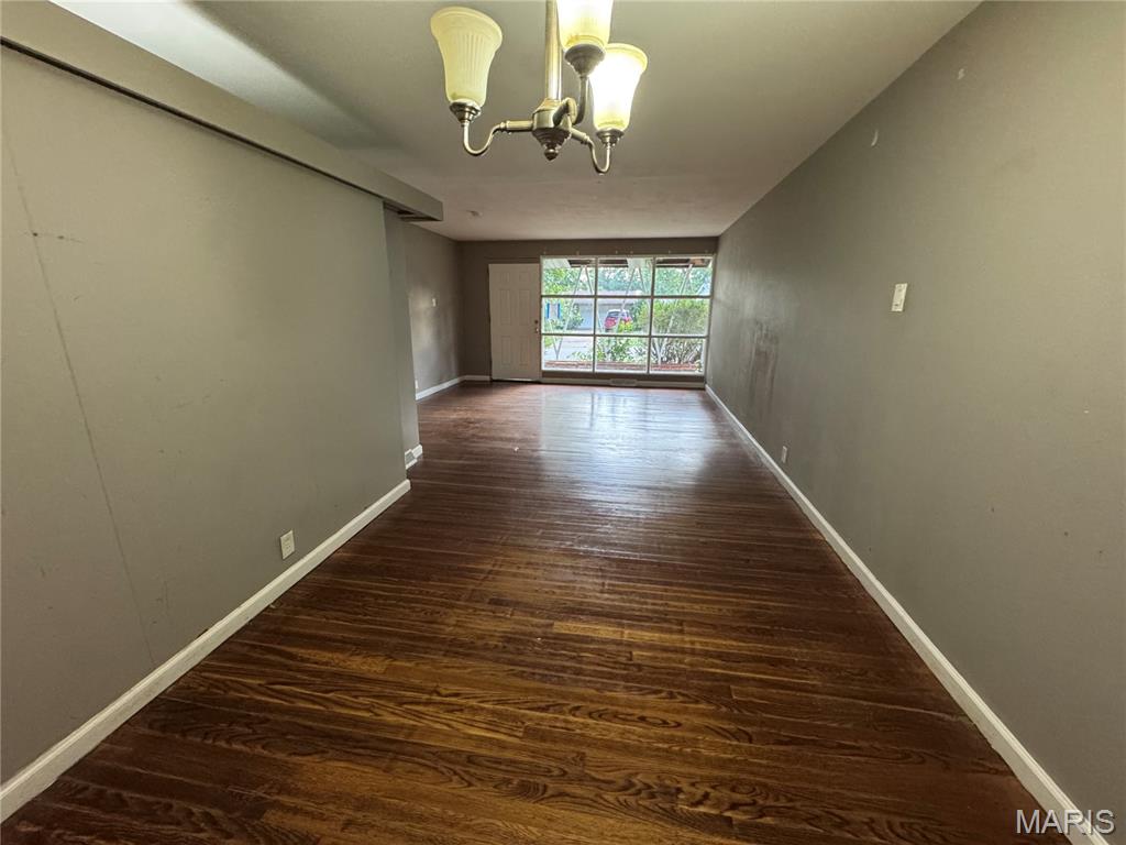 10514 Rothwell Drive St. Louis, MO 63136 - Photo 3 of 16 Gallery Image 3