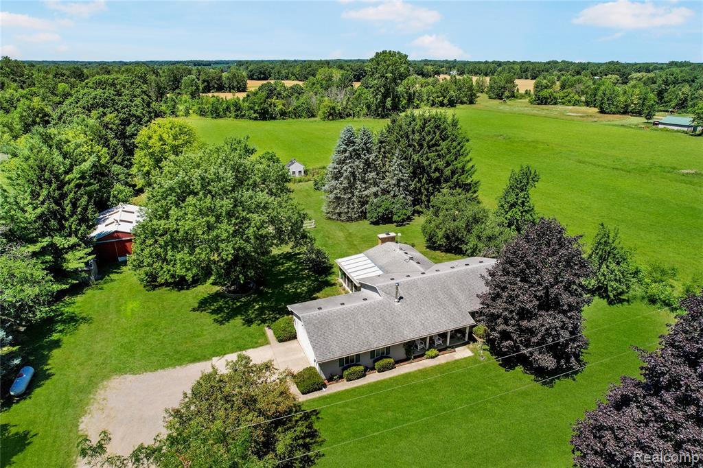 595 North Cedar Road Fowlerville, MI 48836 - Photo 2 of 75