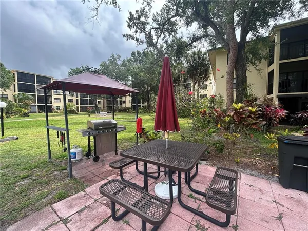 $1,350 | 515 West 30th Avenue, Unit 405H, Bradenton, FL 34205