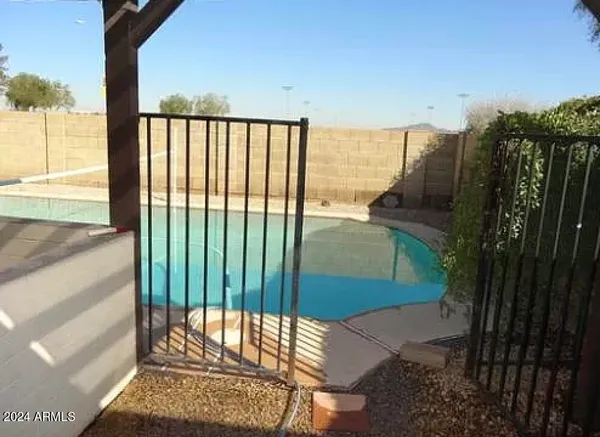$1,700 | 13037 North 51st Drive, Glendale, AZ 85304