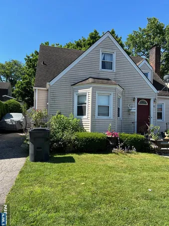 $4,700 | 40 Hickory Avenue, Bergenfield, NJ 07621