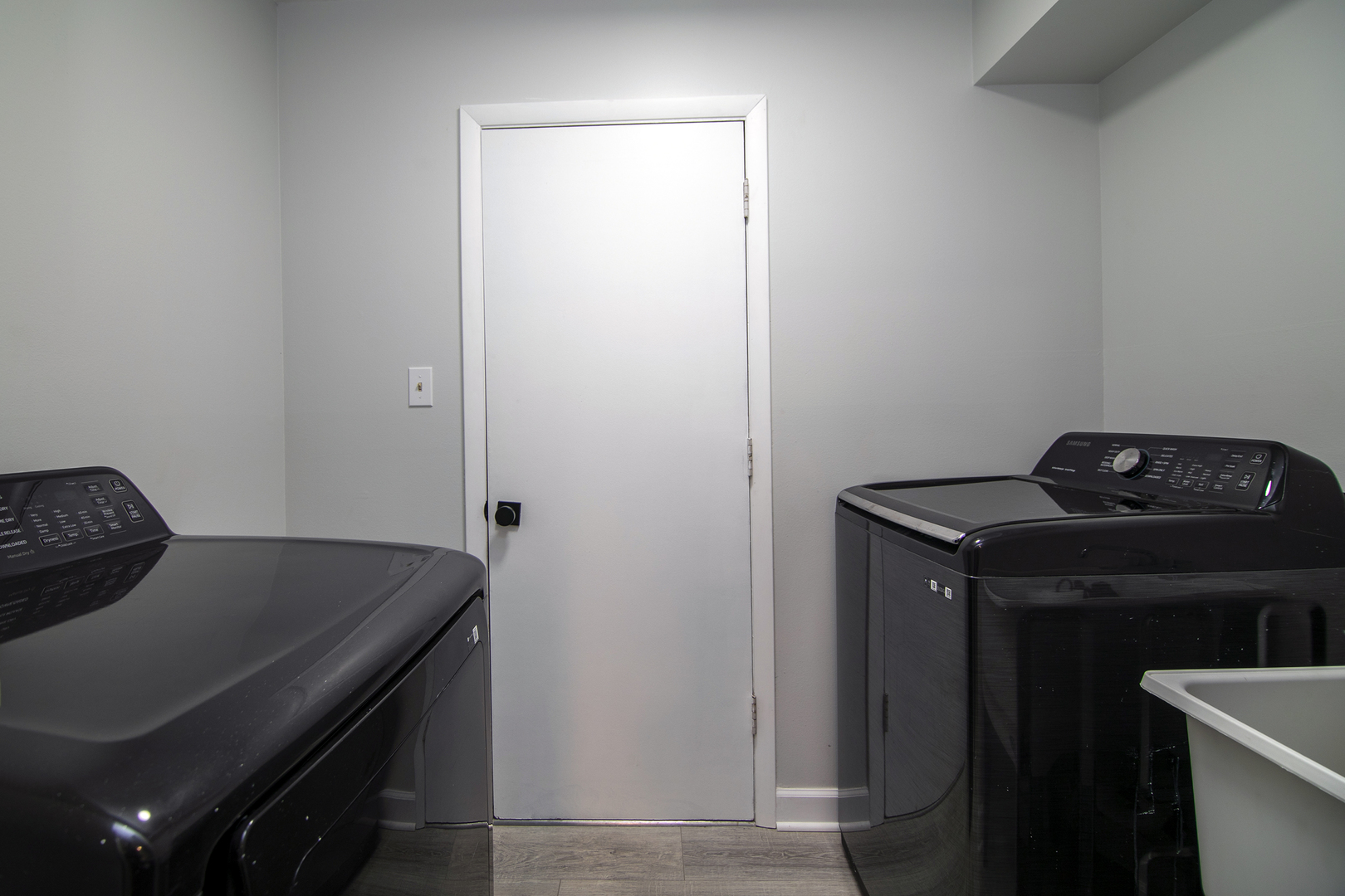 76 Grange Road Elk Grove Village, IL 60007 - Photo 13 of 39 Gallery Image 13