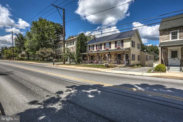 $409,900 | 2085 Main Street, Narvon, PA 17555