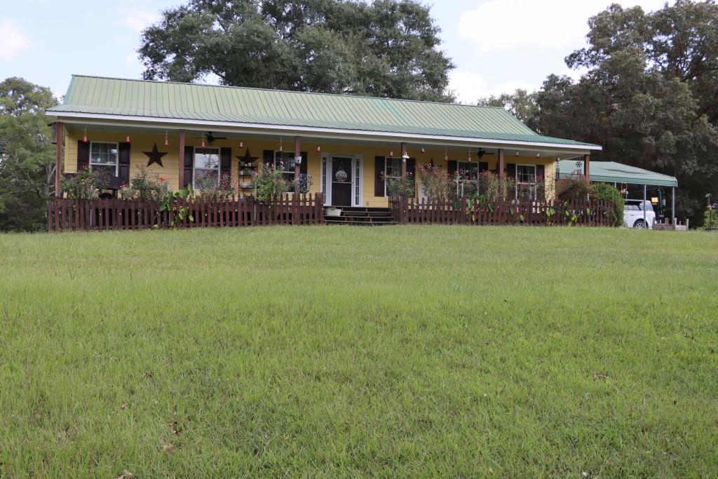 1189 Paul Harris Road Dallas, GA 30157 - Photo 11 of 44 a front view of house with yard and green space
