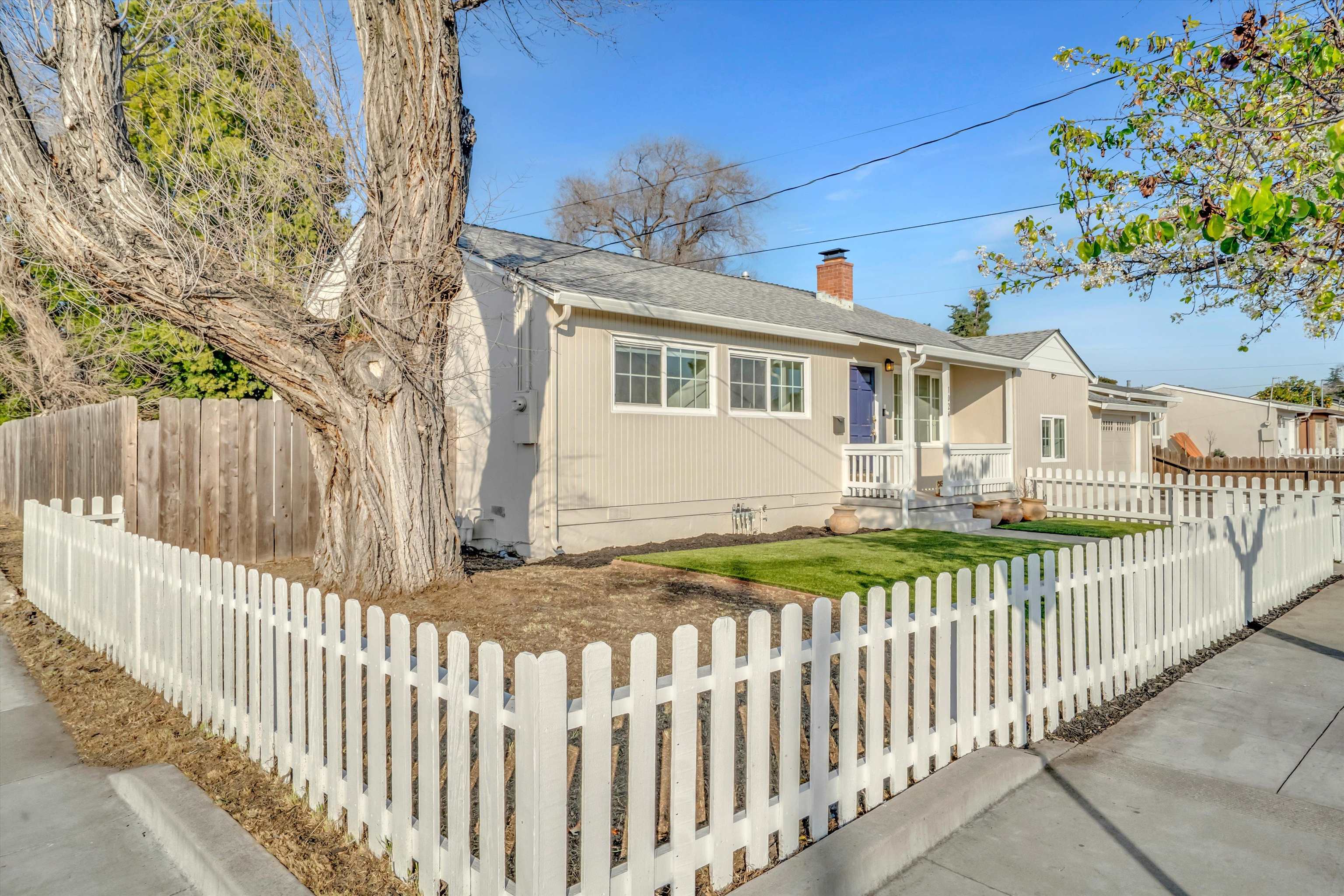 1024 Locust Street Livermore, CA 94551 - Photo 6 of 41