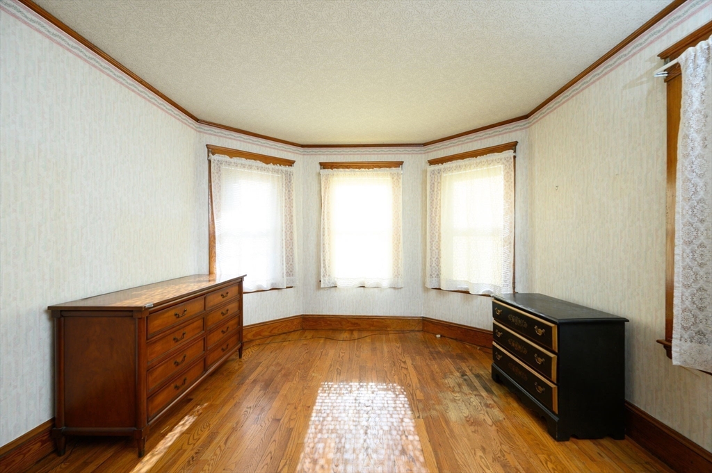 62-64 St Marks Road Boston, MA 02124 - Photo 4 of 23 Gallery Image 4