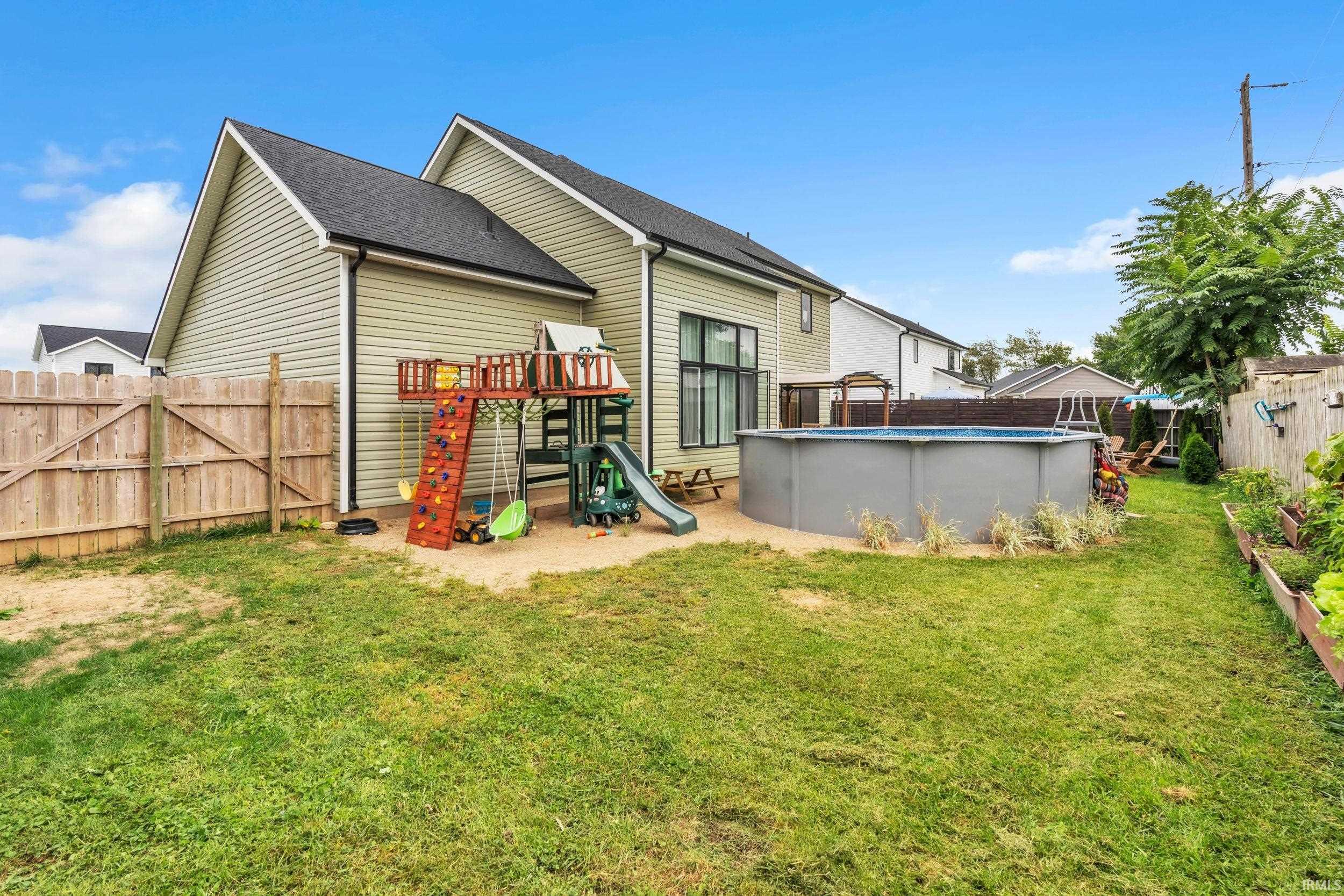 310 Todd Street Topeka, IN 46571 - Photo 4 of 26