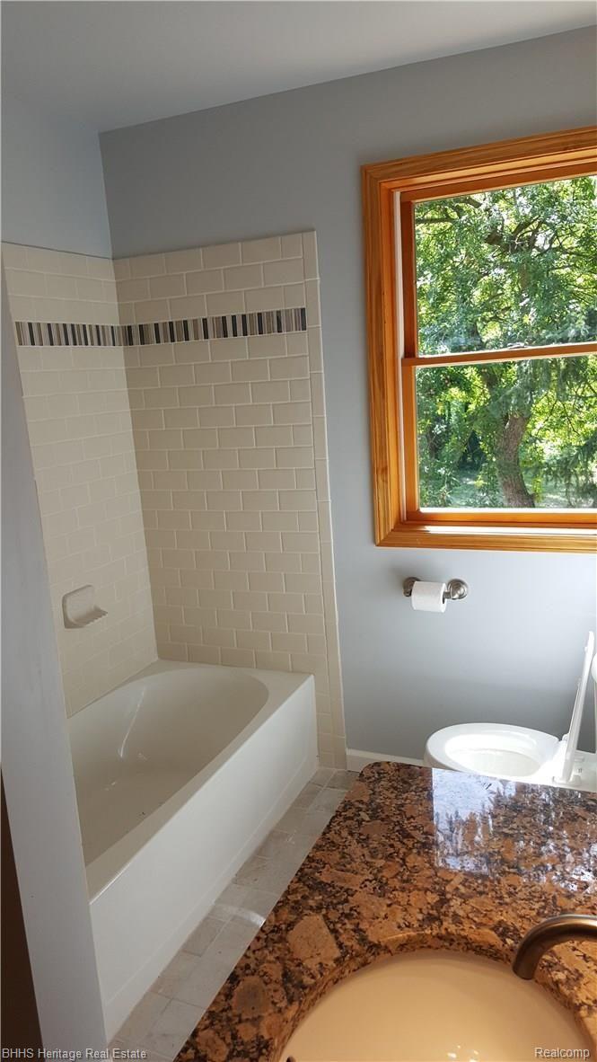 9173 Gould Road Linden, MI 48451 - Photo 26 of 34 Second floor bathroom
