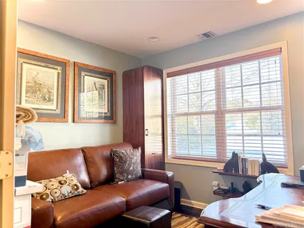 $699,000 | 843 Madeira Boulevard, Melville, NY 11747