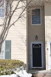 $699,000 | 843 Madeira Boulevard, Melville, NY 11747