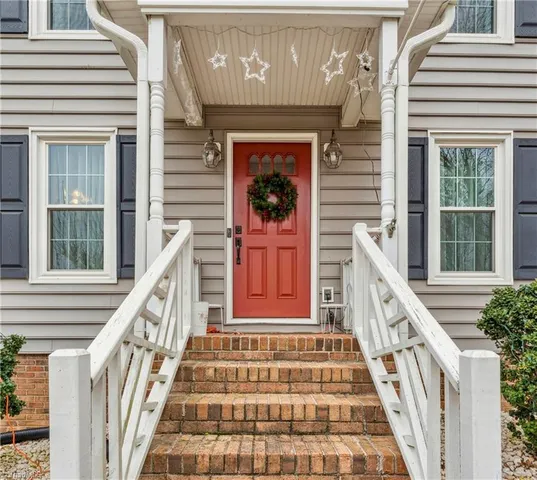 $429,900 | 5220 Bridge Pointe Drive, Clemmons, NC 27012